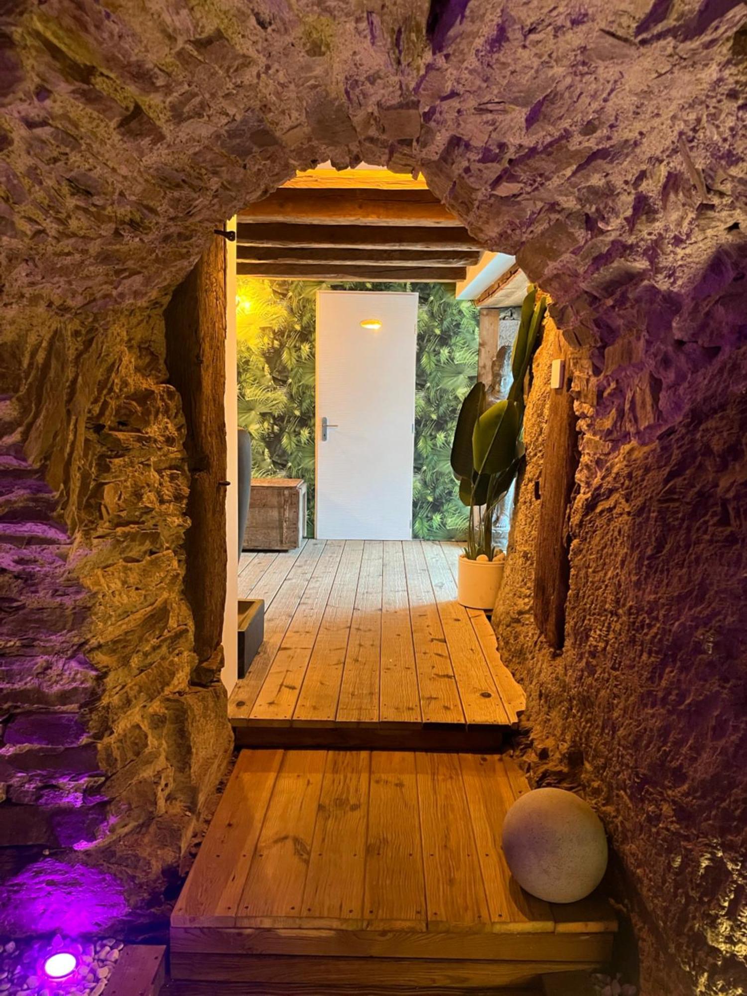 La Voute Du Pilat & Options Spa, Massage Сен-Шамон Экстерьер фото